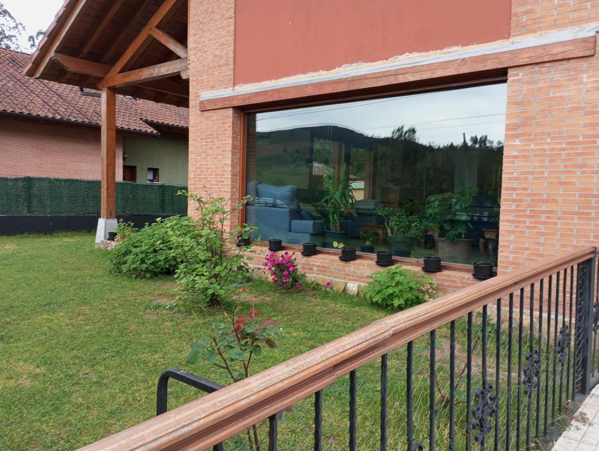 La Casa Malvarrosa Ampuero Exterior foto